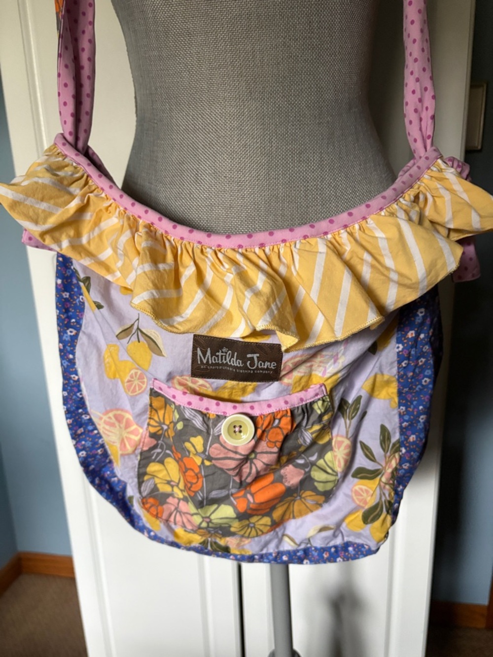 MATILDA JANE Hobo Crossbody Bag Floral Ruffle Lemons Multi Color Vintage EUC!